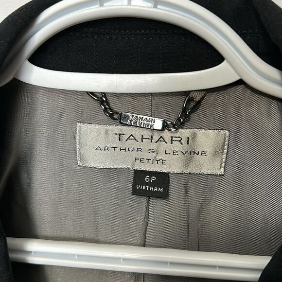 Tahari Arthur Levine petite blazer - Picture 2 of 6